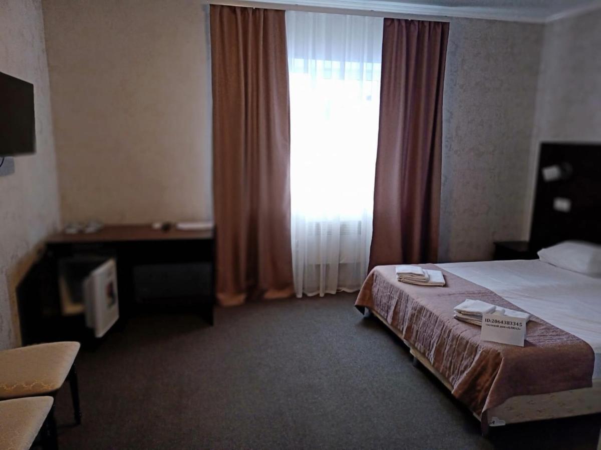 "Алмаз" Hotel Tuapse Ngoại thất bức ảnh